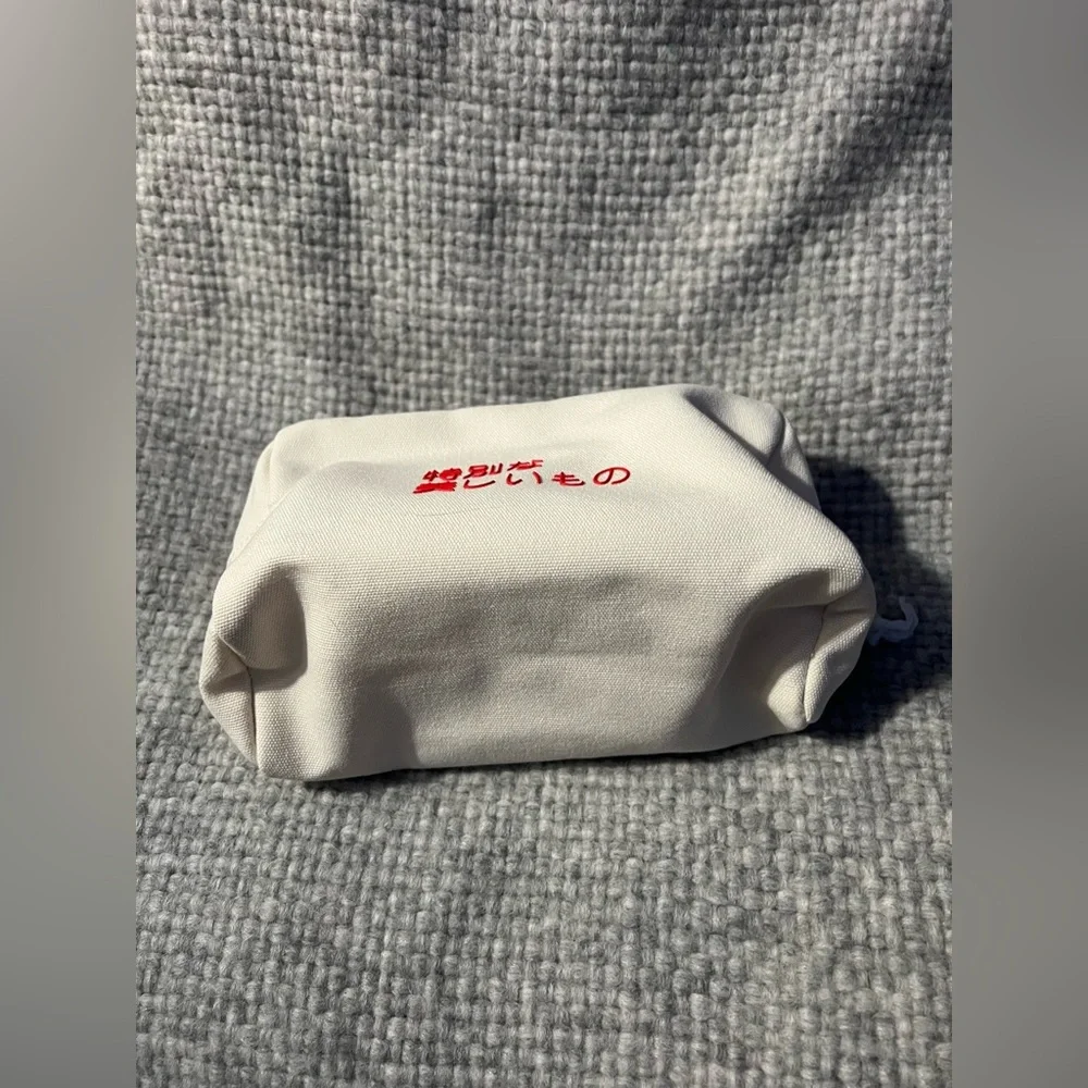 Shiseido Makeup / Cosmetic Bag : Beige & Red